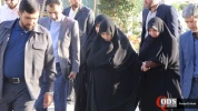 دیدار دختر امام(ره) با همسران شهدای مدافع حرم و نثار شاخه های گل بر سر مزار شهدای اصفهان (۱)
 18