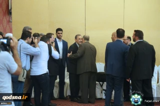 Hamas in Tehran 
for mending ties