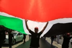 راهپیمایی مردم و رهبران فلسطینی درسالگرد شهادت «ابوعلی مصطفی»
 3