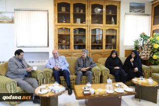 در دیدار اعضای دفتر جمعیت دفاع از ملت فلسطین با رضوانی

فرماندار اصفهان: اطلاع رسانی به مردم زمینه مشارکت بیشتر آنان را در حمایت از فلسطین فراهم می کند