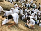 حرکت باشکوه حجاج بیت الله الحرام به سوی سرزمین منا
 7
