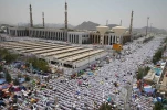 حرکت باشکوه حجاج بیت الله الحرام به سوی سرزمین منا
 10