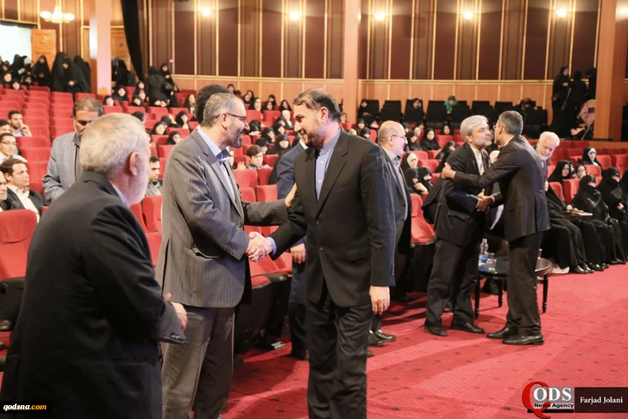 الدورة الثانیة لتکریم سفراء المقاومة 15