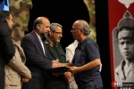 تجلیل از چهره‌های شاخص سینما و مستند مقاومت و رونمایی از پوستر «و آن دقایق آبی» 22