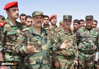 خلال زيارة له إلى أحد تشكيلات الجيش السوري في القنيطرة؛

وزير الدفاع السوري يتوعد "إسرائيل" بالهزيمة من القنيطرة