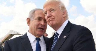 قرار دفع عملية التسوية سيحدد قريباً؛

ترامب: لن يتم نقل السفارة للقدس قبل منح فرصة حقيقة للسلام