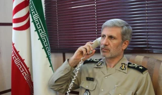 خلال اتصال هاتفي؛

وزيرا الدفاع الايراني والروسي يؤكدان علي استمرار التنسيق لمكافحة العنف والارهاب والتطرف