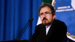 قاسمي ينصح السعوديين:

 اوقفوا الهجمات ضد الشعب اليمني بدلا عن اطلاق الاتهامات الجوفاء