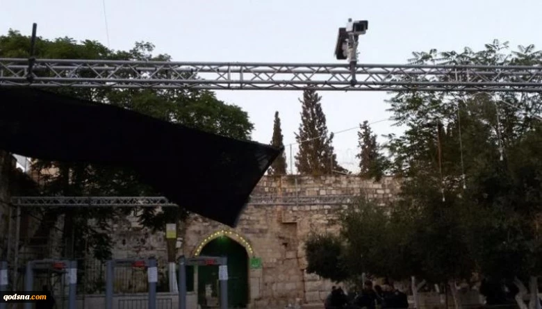 الاحتلال يركب كاميرات جديدة على مداخل المسجد الأقصى 2