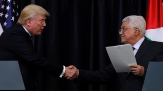 روزنامه القدس العربی فاش کرد:

اطلاعاتی از طرح جدید پیشنهادی آمریکا به ابومازن
