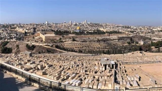 Muslim Communities hold up emergency meetings on Trump's decision against AL-Quds