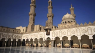 لحماية القدس؛

هيئة كبار العلماء بالأزهر تطالب بدعم "الانتفاضة" الفلسطينية "ماديًا"