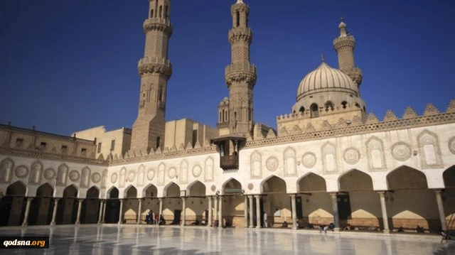 لحماية القدس؛

الأزهر يطالب بدعم الانتفاضة الفلسطينية "مادياً"
 2