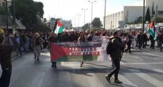 نددوا بجرائم الاحتلال الإسرائيلي وقرار ترامب بشأن القدس؛

الالاف يتظاهرون في اثينا دعما لفلسطين