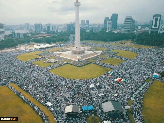 Indonesians stage massive rally against US recognition 2