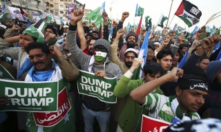 Millions of Pakistani's marched in Karachi to support al-Qods