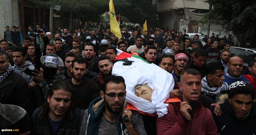 Thousands bid last farewell to Gazans killed by Israeli forces 2
