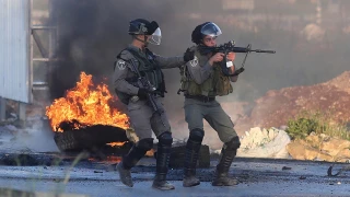 Israeli troops fire live rounds & tear gas at Palestinian Day of Rage ‘inciters’
