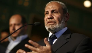 محمود الزهار از رهبران حماس در گفتگو با شبکه القدس:

نمی‌گذاریم ملت فلسطین در گرسنگی و تاریکی باقی بماند/گزینه‌های مهمی در اختیار داریم/ روابط با ایران به جایگاه اصلی خود بازگشت/ریشه صهیونیست‌ها در نبرد وعده آخرت از زمین قطع می‌شود