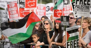 Israeli forces blocks foreign activists’ entering into West Bank