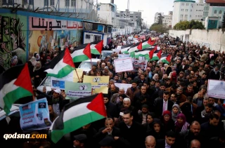 در بزرگترین گام اعتراضی از سوی فلسطینی ها انجام شد؛

تظاهرات ۱۳ هزار نفر از کارکنان آنروا علیه تصمیم ترامپ+ تصاویر