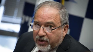 لیبرمن مدعی شد:

اسرائیل قصد عملیات نظامی علیه نوار غزه ندارد!
