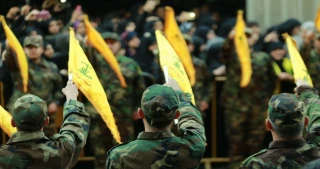 يمتلك أسلحة متطورة من ايران؛

ضابط "إسرائيلي": حزب الله بإمكان تدمير ميناء حيفا واسدود في الحرب المقبلة
