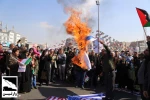 دختران و پسران واقعی میدان انقلاب...
عکاس:  فهیمه محسنی ، مجید مرادی 25