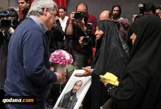حاتمی کیا: امیدوارم بتوانم ذره‌ای از حس خانواده شهدا را به تصویر بکشم