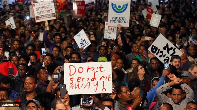 Israelis, African refugees protest Tel Aviv deporting, jailing of asylum seekers 2