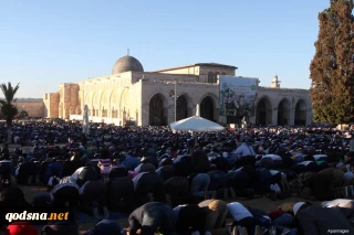 به زودی خواهیم دید؛

نماز قدس به امامت امام خامنه‌ای+ فیلم