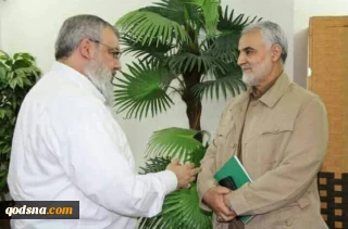 تصویری که ارکان تل آویو را به لرزه درآورد؛

بازتاب دیدار سردار سلیمانی و سیدحسن نصرالله در رسانه‌های فلسطینی+ عکس