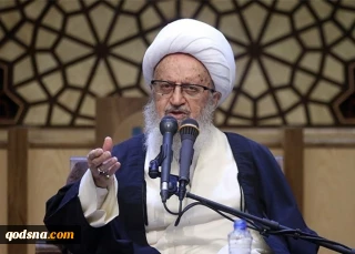 في تصريح ادلى به في بداية درس الفقه في مرحلة؛

آية الله مكارم شيرازي: الغربيون يسلحون السعودية لتدمير اليمن