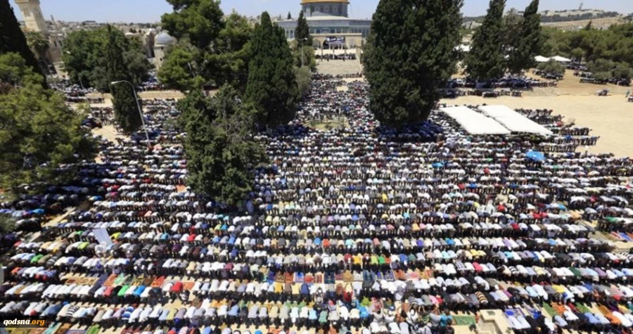 نماز جمعه مسجدالاقصی با 50 هزار فلسطینی باشکوه برگزار شد 2