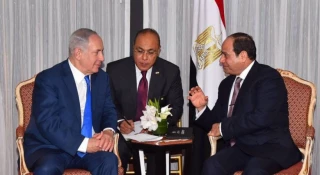 للقاء تضمّن اجتماعا استثنائيا بين ممثلين من إسرائيل ودول عربية لا ترتبط بعلاقات رسمية معها؛

الكشف عن اجتماع إسرائيلي سري مع الدول العربية