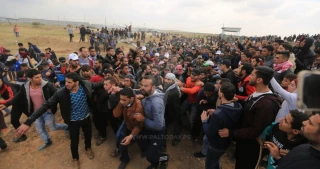 وزارة الصحة في قطاع غزة :

14 شهيداً وأكثر من 1100 إصابة ومشاركة عشرات الآلاف بمسيرة العودة على حدود غزة