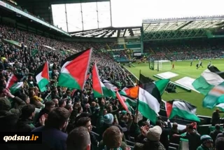 جمهور سلتيك يرفع الأعلام الفلسطينية تضامناً مع شهداء غزة