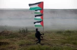 الفلسطينيون يحيون يوم الأرض بمسيرات العودة في غزة 7