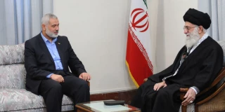 رد قائد الثورة الإسلامية على رسالة الدكتور اسماعيل هنيّة رئيس المكتب السياسي لحركة حماس

خيانة بعض القادة العرب والتفاوض مع الكيان الصهيوني سيؤخّران انتصار الشعب الفلسطيني المظلوم