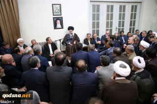 رهبر معظم انقلاب در دیدار جمعی از مسئولان و مدیران نظام:

جمهوری اسلامی بر اساس آرمان‌های مهمی همچون توحید و شریعت الهی بوجود آمده است
