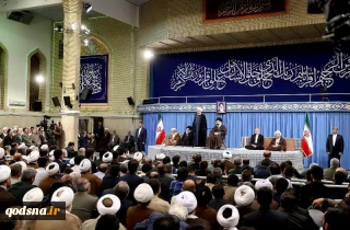 مؤكدا عل ان واشنطن وداعموها غاضبون جراء الهزائم التي لحقت بهم

روحاني: الإعتداءات الامريكية التي إستهدفت سوريا لن تؤدي إلّا الي دمار أكثر وإبادة وقتل وتدمير
