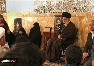 خلال استقبال عدد من عوائل شهداء لواء "فاطميون"؛

قائد الثورة الإسلامية : "فاطميون" في طليعة المدافعين عن المراقد المقدسة في سوريا والعراق