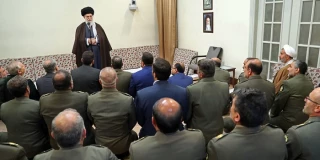 خلال استقبال القائد العام للجيش الايراني وجمع من قادة القوات البرية؛

قائد الثورة الإسلامية: ينبغي مواصلة التقدم ليكون الجيش غداً أقوى من اليوم