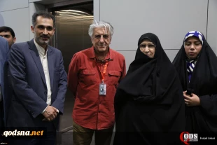 ضمن بازدید از بخش های مختلف سی و ششمین جشنواره فیلم فجر:

دختر حضرت امام (ره) با هنرمندان داخلی و خارجی دیدار کرد 2