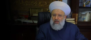 الشيخ ماهر حمود يستنكر سكوت المسلمين عن اهانة ترامب:

السيد علي الخامنئي هو الوحيد الذي رد علي إهانة ترامب للدول العربية