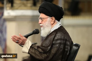خلال استقباله حشدا من العمال من مختلف انحاء البلاد

قائد الثورة: لو دخلت بعض دول المنطقة في مواجهة مع ايران فإنها ستُهزم