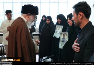 دیدار خانواده‌های دو شهید نیروی انتظامی
 2