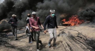 Israeli Soldiers Shoot Palestinian Reporter in Gaza