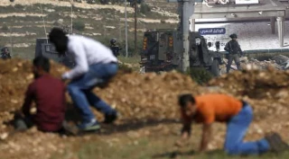 إسرائيل تعلن مضاعفة عدد جنودها قرب غزة وفي الضفة خوفا من تظاهرات محتملة للفلسطينيين

تظاهرات بـ46 دولة بالتزامن مع نقل سفارة واشنطن للقدس