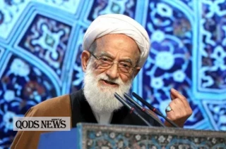 ينبغي عدم الثقة بالأعداء وأن نعتبر من التجارب التاريخية السابقة    

خطيب الجمعة بطهران: مشكلة الأعداء ليست مع الصواريخ بل مع الإسلام